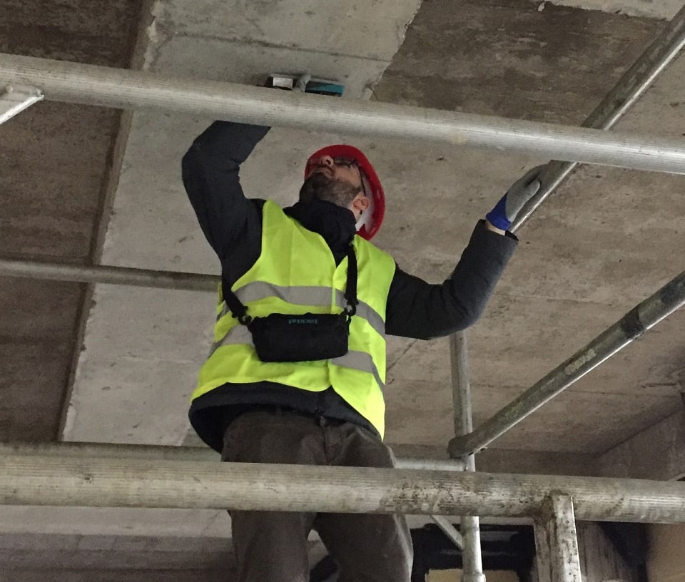 Workman at Aithon
